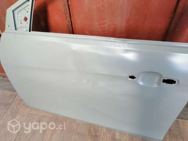 Puerta chevrolet sail nueva - Imagen 2