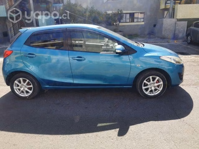 Mazda demio 2013