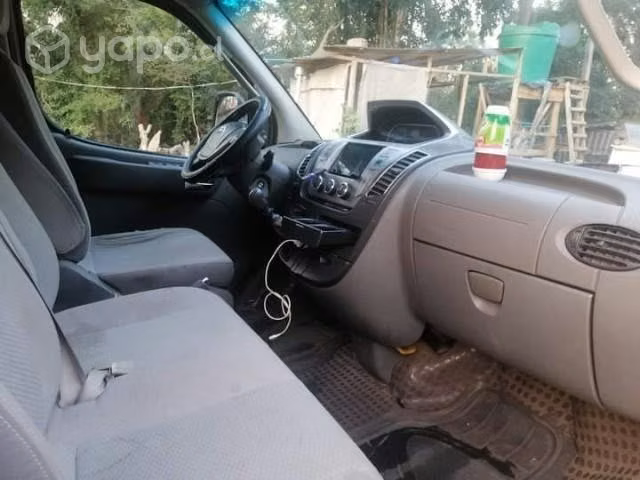 Maxus v80 de pasajeros