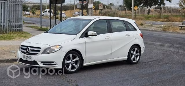 Mercedes benz b180 2014
