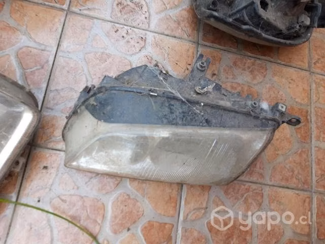 Optico mazda 626 2001