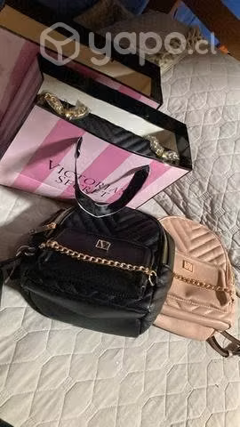Mochilas vs originales