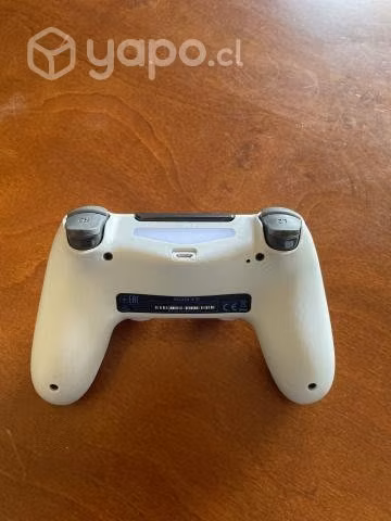 DualShock 4, Controles de PS4