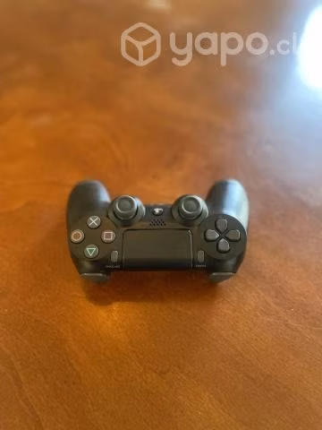 DualShock 4, Controles de PS4
