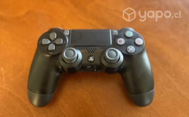 DualShock 4, Controles de PS4