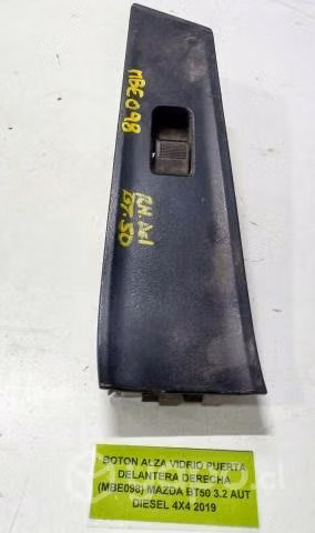 Boton alzaVidrio Pta del der (MBE098) Mazda BT50