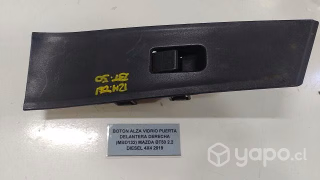 Boton AlzaVidrio Pta del der (MBD132) Mazda BT50