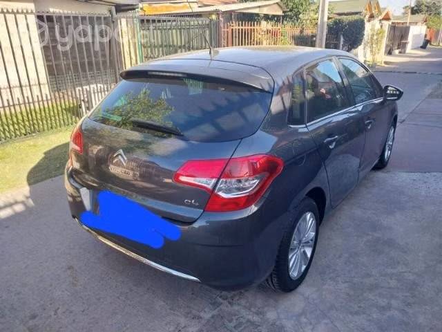 Automóvil