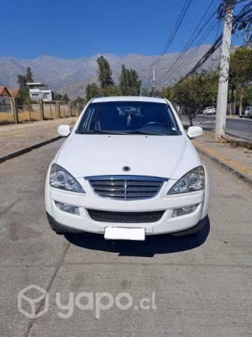 NEW KYRON 2.0 DIESEL AUTOMÁTICA 4x4