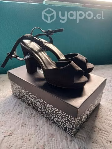 Sandalias con taco