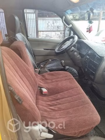 Vendo mini bus besta 2