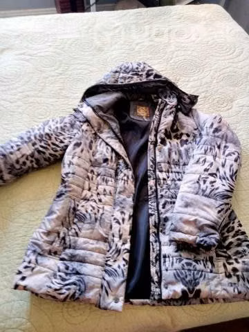 Parka animal print - Imagen 2
