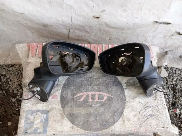 Espejo Ford fiesta 11-17 original la unidad