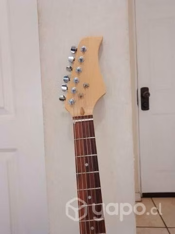 Guitarra Stratocaster + Amplificador Suzuki - Imagen 5
