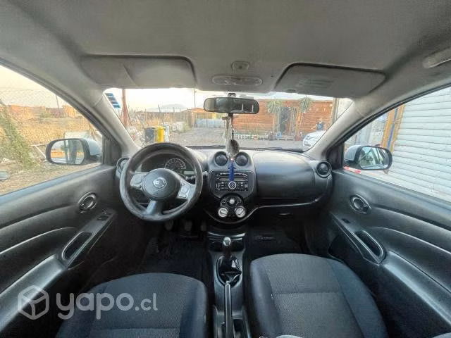 Nissan versa
