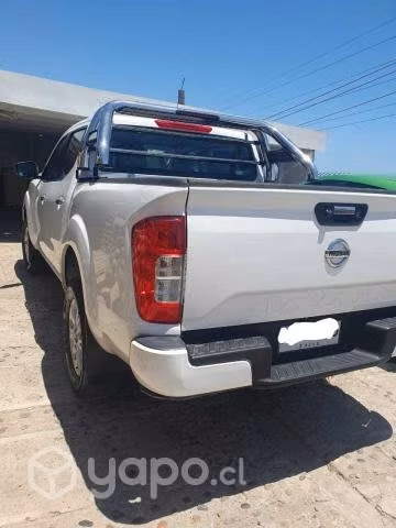 Nissan navara 2022
