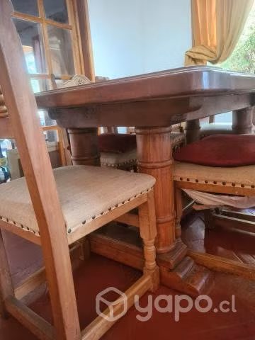 Hermoso comedor de roble americano
