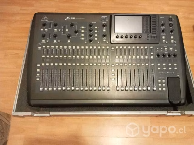 Behringer X32