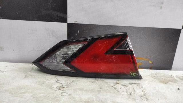 Foco trasero versa 2020 a 2024 lh 2.0