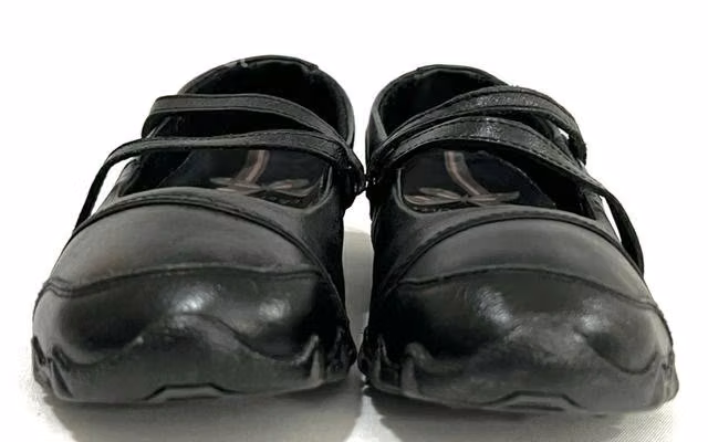 Zapato Escolar Mafalda Marca Skechers N°37.5