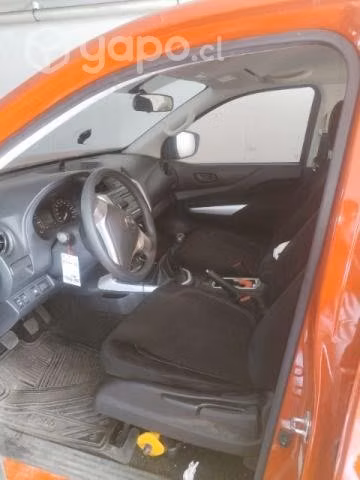 Nissan np300 2019 - Imagen 7
