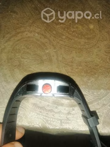 Reloj modelo moderno