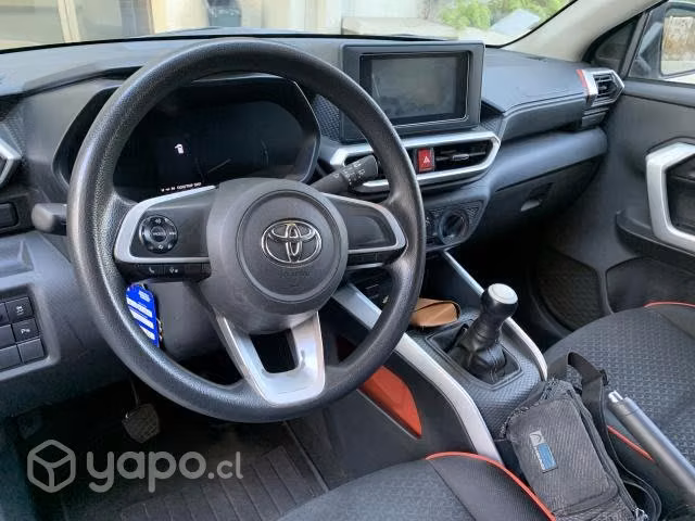 Vendo Toyota Raize 1.2 MT.E full, por cambio