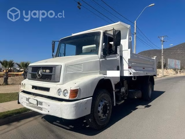 Camión tolva Mercedes Benz 1620