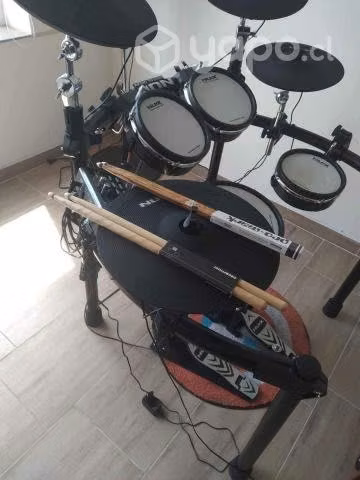 Batería eléctrica Nux Dm-7X con caja