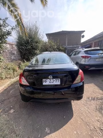 Nissan versa 2016