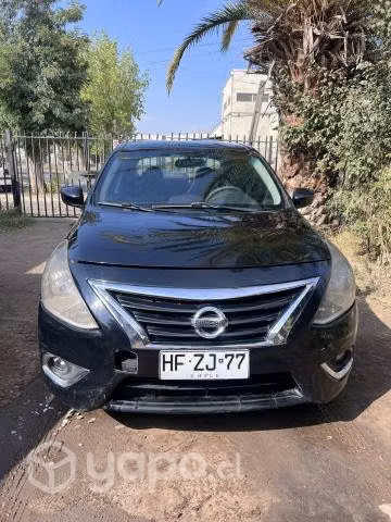 Nissan versa 2016