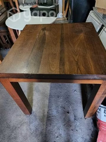 8 Mesas de comedor para 4 puestos excelente estado
