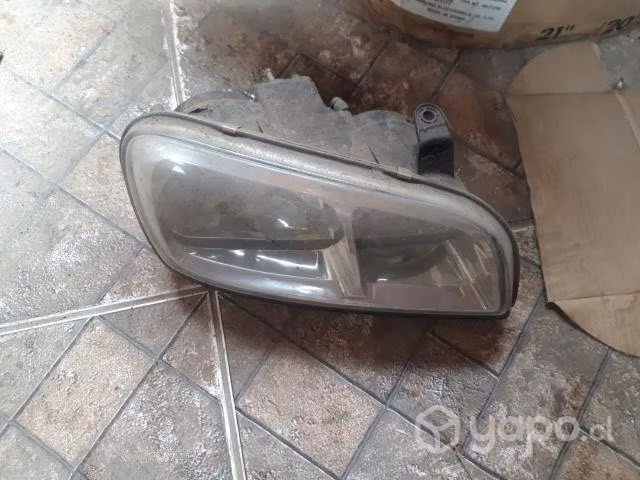 Optico derecho toyota rav 4 2000