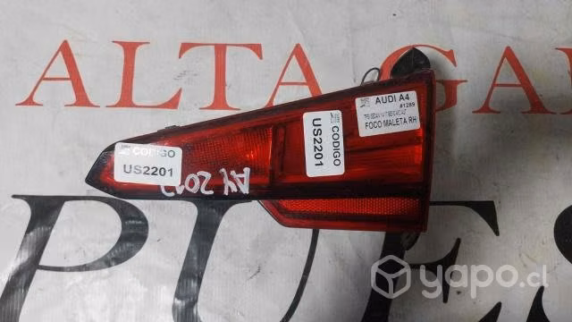 Foco maleta derecho audi a4 2017