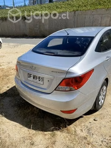 Hyundai Accent 2011 AC - Imagen 3