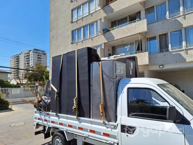 Disponible Fletes, Mudanzas, envío de encomiendas