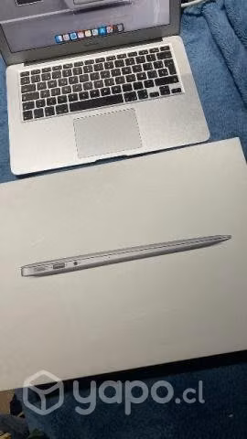 MacBook Air 2014 con caja original