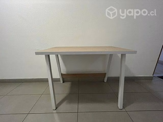 Escritorio casi nuevo