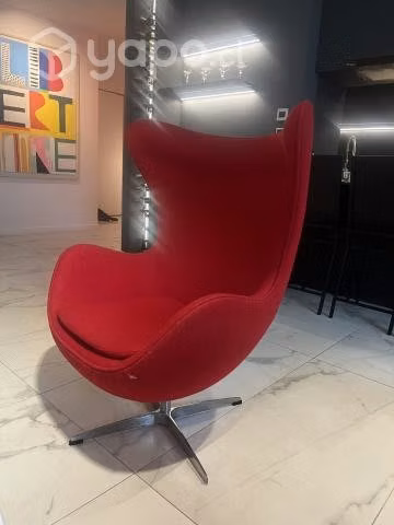 Hermoso sillón Huevo impecable