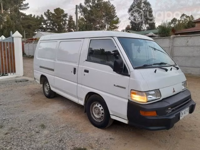 Mitsubishi L300. A toda prueba, único dueño.