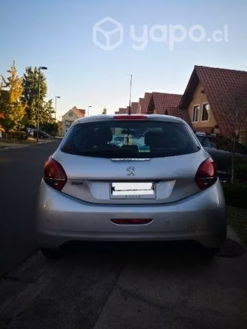 (2018) Peugeot 208 Diesel [87 mil Km]