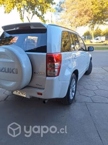 Se vende Suzuki Grand Nomade Unico dueño.
