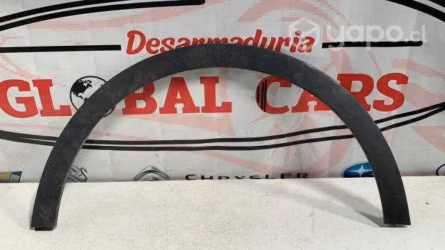 Moldura tapa barro delantera derecha DFSK 580 1.8