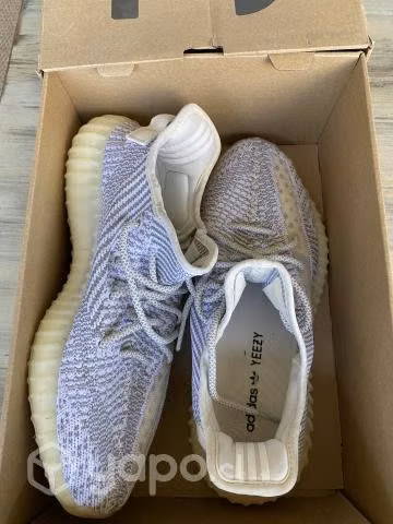 Zapatilla adidas Yeezy Boost 350 V2