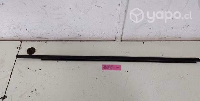 Moldura Lame Vidrio Pta del der (MT2046) Maxus T60