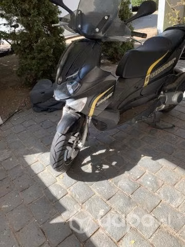 Moto Gilera RunnerST 200