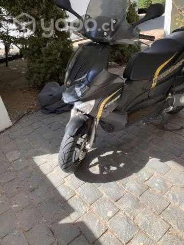 Moto Gilera RunnerST 200