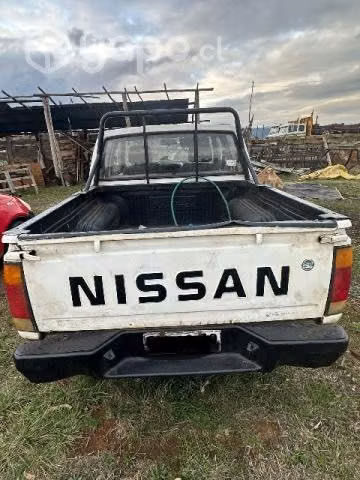 Camioneta nissan 4x2