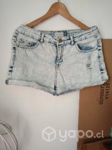 Shorts talla 40.