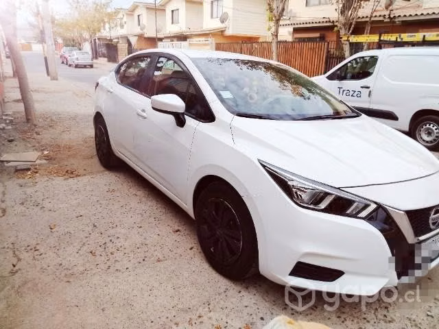 Vendo mi auto por renovación.